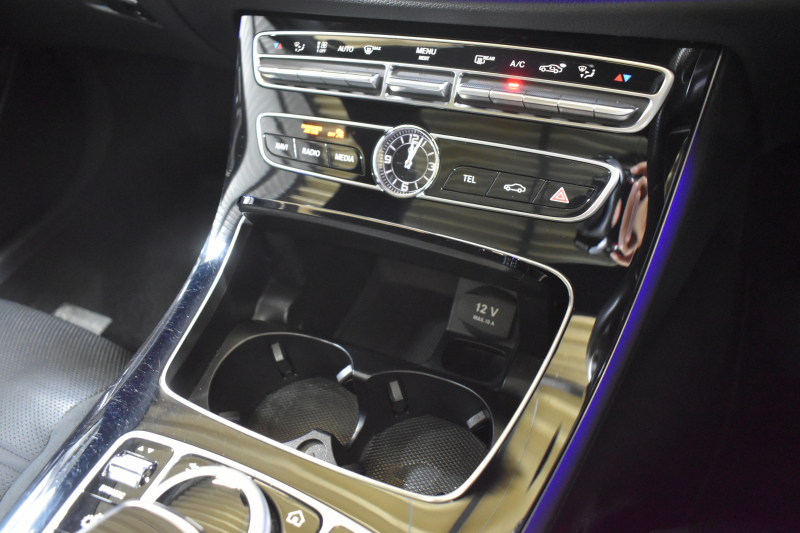 AMG Eクラス E53 4ﾏﾁｯｸ+ ﾜｺﾞﾝ ｴｸｽｸﾙｰｼﾌﾞ ﾚｰﾀﾞｰｾｰﾌﾃｨP ﾌﾞﾙﾒｽﾀｰS MEｺﾈｸﾄ ﾊﾟﾉﾗﾏｻﾝﾙｰﾌ ﾋｰﾀｰｸｰﾗｰ黒革 ｼﾙﾊﾞｰｽﾃｯﾁ内装 ﾃﾞｨｽﾄﾛ BSM Lﾁｪﾝｼﾞ AMGｴｱﾛ20AW PTS HUD ﾌｯﾄｹﾞｰﾄ 地ﾃﾞｼﾞﾅﾋﾞ 360ｶﾒﾗ 2年保証