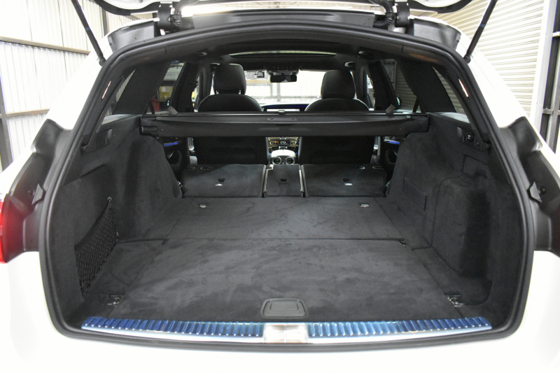 AMG Eクラス E53 4ﾏﾁｯｸ+ ﾜｺﾞﾝ ｴｸｽｸﾙｰｼﾌﾞ ﾚｰﾀﾞｰｾｰﾌﾃｨP ﾌﾞﾙﾒｽﾀｰS MEｺﾈｸﾄ ﾊﾟﾉﾗﾏｻﾝﾙｰﾌ ﾋｰﾀｰｸｰﾗｰ黒革 ｼﾙﾊﾞｰｽﾃｯﾁ内装 ﾃﾞｨｽﾄﾛ BSM Lﾁｪﾝｼﾞ AMGｴｱﾛ20AW PTS HUD ﾌｯﾄｹﾞｰﾄ 地ﾃﾞｼﾞﾅﾋﾞ 360ｶﾒﾗ 2年保証