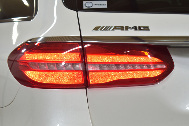 AMG Eクラス E53 4ﾏﾁｯｸ+ ﾜｺﾞﾝ ｴｸｽｸﾙｰｼﾌﾞ ﾚｰﾀﾞｰｾｰﾌﾃｨP ﾌﾞﾙﾒｽﾀｰS MEｺﾈｸﾄ ﾊﾟﾉﾗﾏｻﾝﾙｰﾌ ﾋｰﾀｰｸｰﾗｰ黒革 ｼﾙﾊﾞｰｽﾃｯﾁ内装 ﾃﾞｨｽﾄﾛ BSM Lﾁｪﾝｼﾞ AMGｴｱﾛ20AW PTS HUD ﾌｯﾄｹﾞｰﾄ 地ﾃﾞｼﾞﾅﾋﾞ 360ｶﾒﾗ 2年保証