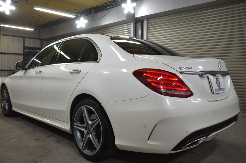 メルセデスベンツ Cクラス C180  ﾛｰﾚｳｽｴﾃﾞｨｼｮﾝ 特別仕様車 MEｺﾈｸﾄ ﾀﾞｲﾔﾓﾝﾄﾞﾎﾜｲﾄ ﾋｰﾀｰ黒革 ﾚｰﾀﾞｰｾｰﾌﾃｨP ﾃﾞｨｽﾄﾛ BSM Lｷｰﾌﾟ AMGｴｱﾛ18AW ｷｰﾚｽGO PTS LEDﾍｯﾄﾞﾗｲﾄ 地ﾃﾞｼﾞﾅﾋﾞ Bｶﾒﾗ Bluetoothｵｰﾃﾞｨｵ 2年保証