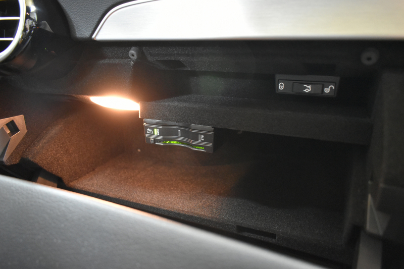 メルセデスベンツ Cクラス C180  ﾛｰﾚｳｽｴﾃﾞｨｼｮﾝ 特別仕様車 MEｺﾈｸﾄ ﾀﾞｲﾔﾓﾝﾄﾞﾎﾜｲﾄ ﾋｰﾀｰ黒革 ﾚｰﾀﾞｰｾｰﾌﾃｨP ﾃﾞｨｽﾄﾛ BSM Lｷｰﾌﾟ AMGｴｱﾛ18AW ｷｰﾚｽGO PTS LEDﾍｯﾄﾞﾗｲﾄ 地ﾃﾞｼﾞﾅﾋﾞ Bｶﾒﾗ Bluetoothｵｰﾃﾞｨｵ 2年保証