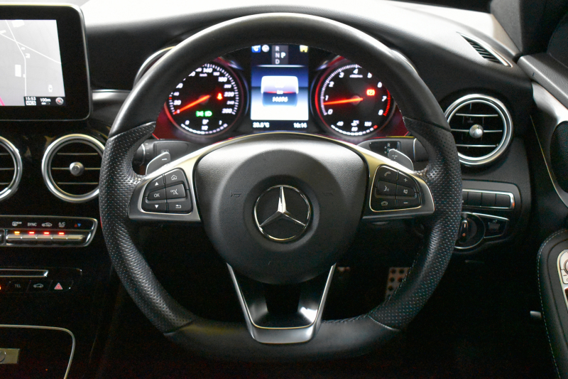 メルセデスベンツ Cクラス C180  ﾛｰﾚｳｽｴﾃﾞｨｼｮﾝ 特別仕様車 MEｺﾈｸﾄ ﾀﾞｲﾔﾓﾝﾄﾞﾎﾜｲﾄ ﾋｰﾀｰ黒革 ﾚｰﾀﾞｰｾｰﾌﾃｨP ﾃﾞｨｽﾄﾛ BSM Lｷｰﾌﾟ AMGｴｱﾛ18AW ｷｰﾚｽGO PTS LEDﾍｯﾄﾞﾗｲﾄ 地ﾃﾞｼﾞﾅﾋﾞ Bｶﾒﾗ Bluetoothｵｰﾃﾞｨｵ 2年保証