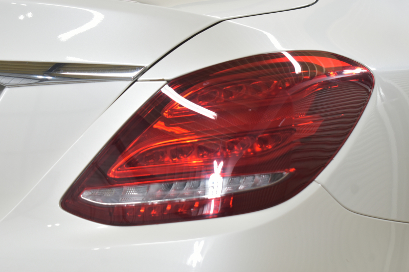 メルセデスベンツ Cクラス C180  ﾛｰﾚｳｽｴﾃﾞｨｼｮﾝ 特別仕様車 MEｺﾈｸﾄ ﾀﾞｲﾔﾓﾝﾄﾞﾎﾜｲﾄ ﾋｰﾀｰ黒革 ﾚｰﾀﾞｰｾｰﾌﾃｨP ﾃﾞｨｽﾄﾛ BSM Lｷｰﾌﾟ AMGｴｱﾛ18AW ｷｰﾚｽGO PTS LEDﾍｯﾄﾞﾗｲﾄ 地ﾃﾞｼﾞﾅﾋﾞ Bｶﾒﾗ Bluetoothｵｰﾃﾞｨｵ 2年保証