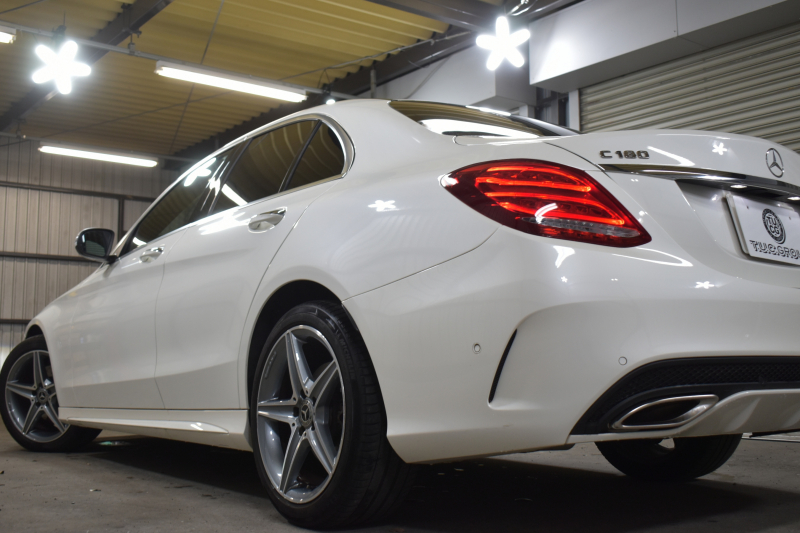 メルセデスベンツ Cクラス C180  ﾛｰﾚｳｽｴﾃﾞｨｼｮﾝ 特別仕様車 MEｺﾈｸﾄ ﾀﾞｲﾔﾓﾝﾄﾞﾎﾜｲﾄ ﾋｰﾀｰ黒革 ﾚｰﾀﾞｰｾｰﾌﾃｨP ﾃﾞｨｽﾄﾛ BSM Lｷｰﾌﾟ AMGｴｱﾛ18AW ｷｰﾚｽGO PTS LEDﾍｯﾄﾞﾗｲﾄ 地ﾃﾞｼﾞﾅﾋﾞ Bｶﾒﾗ Bluetoothｵｰﾃﾞｨｵ 2年保証