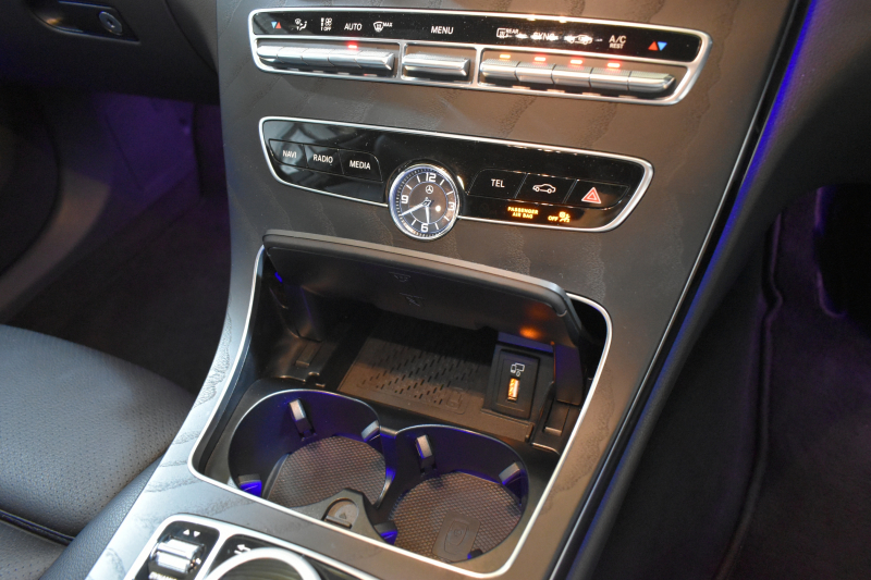 メルセデスベンツ Cクラス C220dﾜｺﾞﾝ ﾛｰﾚｳｽED ｽﾎﾟｰﾂﾌﾟﾗｽP ﾚｰﾀﾞｰｾｰﾌﾃｨP 後期型 ﾋｰﾀｰ黒革 ﾃﾞｨｽﾄﾛ BSM Lﾁｪﾝｼﾞ AMGｴｱﾛ18AW ｷｰﾚｽGO PTS 液晶ﾒｰﾀｰ HUD ﾌｯﾄｹﾞｰﾄ 地ﾃﾞｼﾞﾅﾋﾞ ﾊﾞｯｸｶﾒﾗ 2年保証