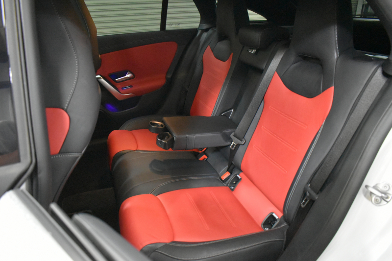 メルセデスベンツ CLAクラス CLA200d ｼｭｰﾃｨﾝｸﾞﾌﾞﾚｰｸ AMGﾗｲﾝP AMGﾚｻﾞｰｴｸｽｸﾙｰｼﾌﾞ ｱﾄﾞﾊﾞﾝｽﾄﾞ ﾚｰﾀﾞｰSP ﾊﾟﾉﾗﾏｻﾝR ﾋｰﾀｰ赤黒革 ﾃﾞｨｽﾄﾛ BSM Lﾁｪﾝｼﾞ AMGｴｱﾛ18AW ｷｰﾚｽGO PTS  HUD 対話式ﾅﾋﾞ 360ｶﾒﾗ 2年保証