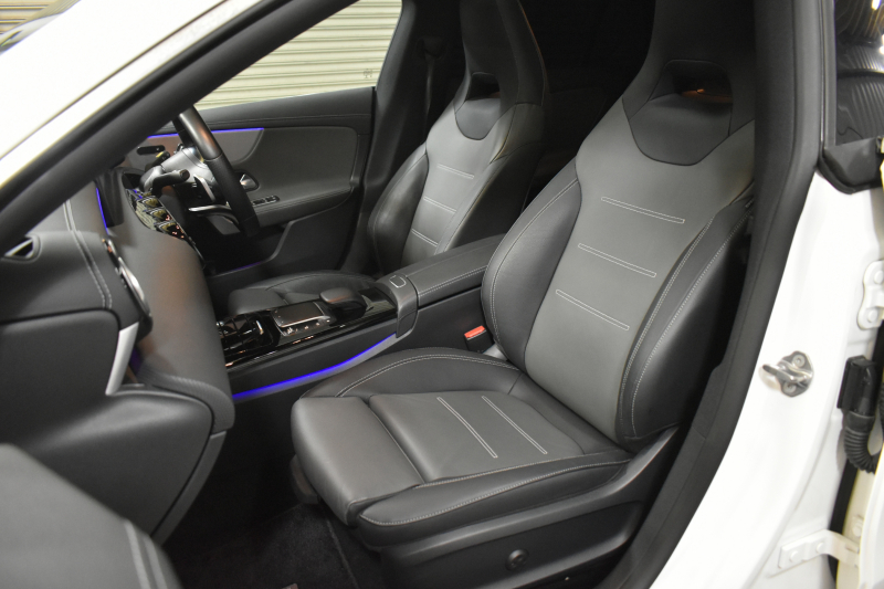 メルセデスベンツ CLAクラス CLA200d ｼｭｰﾃｨﾝｸﾞﾌﾞﾚｰｸ AMGﾗｲﾝP AMGﾚｻﾞｰｴｸｽｸﾙｰｼﾌﾞ ｱﾄﾞﾊﾞﾝｽﾄﾞP ﾚｰﾀﾞｰｾｰﾌﾃｨP 燃費18.2km ﾃﾞｨｰｾﾞﾙTB ﾊﾟﾉﾗﾏｻﾝﾙｰﾌ ﾋｰﾀｰ黒灰革 ﾃﾞｨｽﾄﾛ BSM Lﾁｪﾝｼﾞ AMGｴｱﾛ18AW ｷｰﾚｽGO PTS  HUD 対話式ﾅﾋﾞ 360ｶﾒﾗ 2年保証