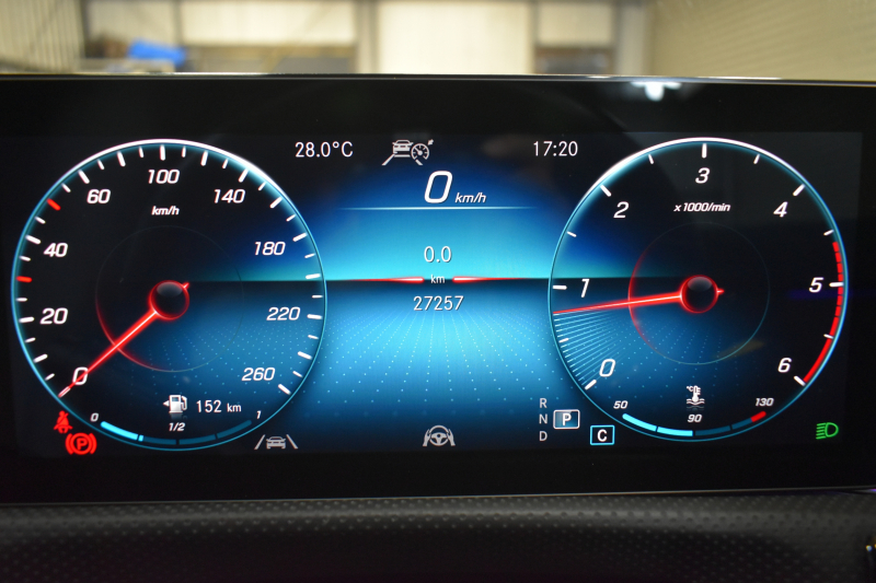 メルセデスベンツ CLAクラス CLA200d ｼｭｰﾃｨﾝｸﾞﾌﾞﾚｰｸ AMGﾗｲﾝP AMGﾚｻﾞｰｴｸｽｸﾙｰｼﾌﾞ ｱﾄﾞﾊﾞﾝｽﾄﾞP ﾚｰﾀﾞｰｾｰﾌﾃｨP 燃費18.2km ﾃﾞｨｰｾﾞﾙTB ﾊﾟﾉﾗﾏｻﾝﾙｰﾌ ﾋｰﾀｰ黒灰革 ﾃﾞｨｽﾄﾛ BSM Lﾁｪﾝｼﾞ AMGｴｱﾛ18AW ｷｰﾚｽGO PTS  HUD 対話式ﾅﾋﾞ 360ｶﾒﾗ 2年保証