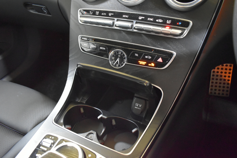 メルセデスベンツ Cクラス C220d ﾛｰﾚｳｽｴﾃﾞｨｼｮﾝ ﾚｰﾀﾞｰｾｰﾌﾃｨP 特別仕様車 MEｺﾈｸﾄ ﾋｰﾀｰ黒革 ﾃﾞｨｽﾄﾛ BSM Lｷｰﾌﾟ AMGｴｱﾛ18AW ｷｰﾚｽGO PTS LEDﾍｯﾄﾞﾗｲﾄ 地ﾃﾞｼﾞﾅﾋﾞ Bｶﾒﾗ 2年保証