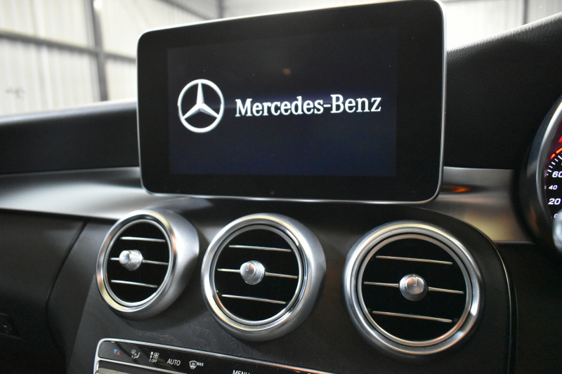 メルセデスベンツ Cクラス C220d ﾛｰﾚｳｽｴﾃﾞｨｼｮﾝ ﾚｰﾀﾞｰｾｰﾌﾃｨP 特別仕様車 MEｺﾈｸﾄ ﾋｰﾀｰ黒革 ﾃﾞｨｽﾄﾛ BSM Lｷｰﾌﾟ AMGｴｱﾛ18AW ｷｰﾚｽGO PTS LEDﾍｯﾄﾞﾗｲﾄ 地ﾃﾞｼﾞﾅﾋﾞ Bｶﾒﾗ 2年保証