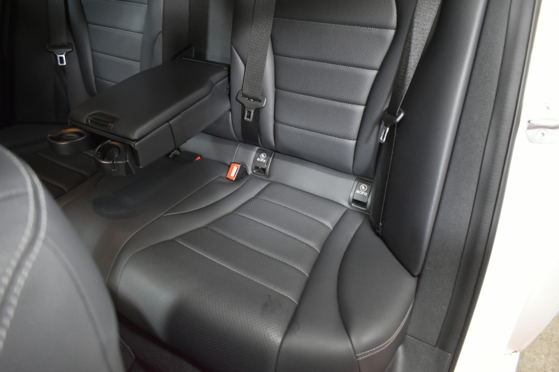 メルセデスベンツ Cクラス C220d ﾛｰﾚｳｽｴﾃﾞｨｼｮﾝ ﾚｰﾀﾞｰｾｰﾌﾃｨP 特別仕様車 MEｺﾈｸﾄ ﾋｰﾀｰ黒革 ﾃﾞｨｽﾄﾛ BSM Lｷｰﾌﾟ AMGｴｱﾛ18AW ｷｰﾚｽGO PTS LEDﾍｯﾄﾞﾗｲﾄ 地ﾃﾞｼﾞﾅﾋﾞ Bｶﾒﾗ 2年保証