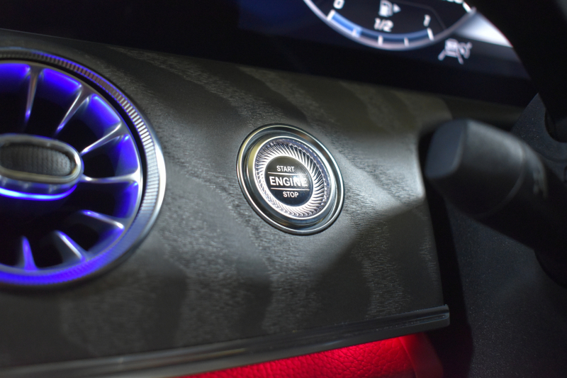 メルセデスベンツ CLS CLS220d ｽﾎﾟｰﾂ ｴｸｽｸﾙｰｼﾌﾞ ﾚｰﾀﾞｰSP ｻﾝﾙｰﾌ 全席ﾋｰﾀｰ&ﾍﾞﾝﾁﾚｰﾀｰ赤黒本革 ﾊﾟﾅﾒﾘｶｰﾅﾙｸｸﾞﾘﾙ ﾃﾞｨｽﾄﾛ BSM AMGｴｱﾛ19AW ｷｰGO ﾌｯﾄﾄﾗﾝｸ ﾌﾞﾙﾒｽﾀｰ 地ﾃﾞｼﾞ360ｶﾒﾗ ﾍｯﾄﾞｱｯﾌﾟﾃﾞｨｽﾌﾟﾚｲ ｴｱｻｽ 2年保証