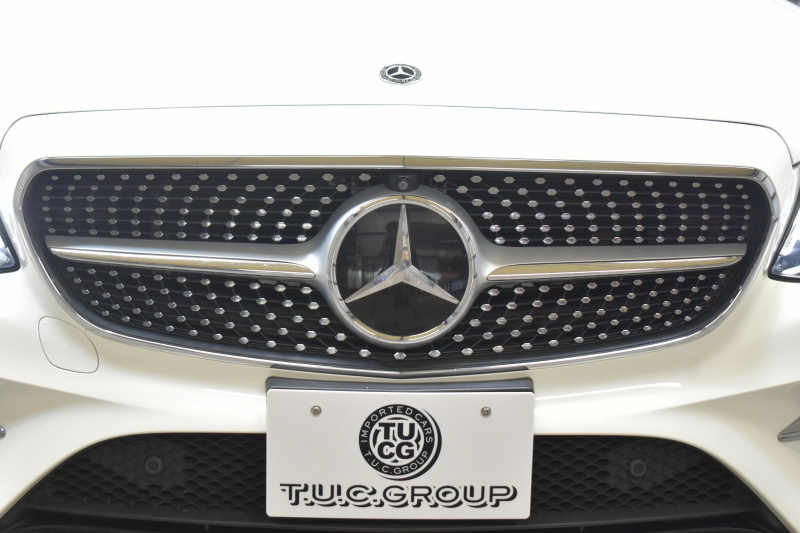 メルセデスベンツ Eクラス E200 ｸｰﾍﾟ ｽﾎﾟｰﾂ ﾚｻﾞｰP ﾚｰﾀﾞｰｾｰﾌﾃｨP  ﾊﾟﾉﾗﾏｻﾝﾙｰﾌ ﾋｰﾀｰ赤黒革 ﾃﾞｨｽﾄﾛ BSM Lﾁｪﾝｼﾞ AMGｴｱﾛ19AW ｷｰﾚｽGO ﾊﾟｰｸﾄﾛ HUD ﾌﾞﾙﾒS ﾏﾙﾁｶﾗｰｱﾝﾋﾞｴﾝﾄ 純正ﾅﾋﾞ 360ｶﾒﾗ 2年保証