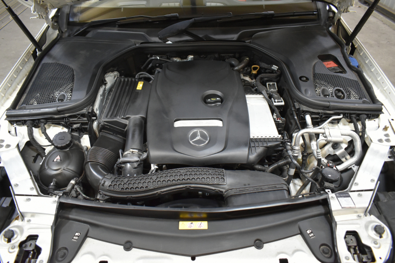 メルセデスベンツ Eクラス E200 ｸｰﾍﾟ ｽﾎﾟｰﾂ ﾚｻﾞｰP ﾚｰﾀﾞｰｾｰﾌﾃｨP  ﾊﾟﾉﾗﾏｻﾝﾙｰﾌ ﾋｰﾀｰ赤黒革 ﾃﾞｨｽﾄﾛ BSM Lﾁｪﾝｼﾞ AMGｴｱﾛ19AW ｷｰﾚｽGO ﾊﾟｰｸﾄﾛ HUD ﾌﾞﾙﾒS ﾏﾙﾁｶﾗｰｱﾝﾋﾞｴﾝﾄ 純正ﾅﾋﾞ 360ｶﾒﾗ 2年保証