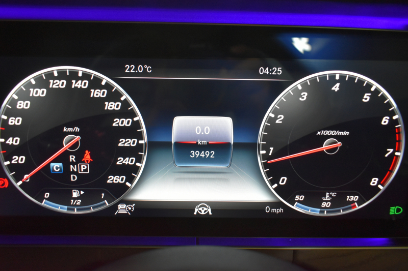 メルセデスベンツ Eクラス E200 ｸｰﾍﾟ ｽﾎﾟｰﾂ ﾚｻﾞｰP ﾚｰﾀﾞｰｾｰﾌﾃｨP  ﾊﾟﾉﾗﾏｻﾝﾙｰﾌ ﾋｰﾀｰ赤黒革 ﾃﾞｨｽﾄﾛ BSM Lﾁｪﾝｼﾞ AMGｴｱﾛ19AW ｷｰﾚｽGO ﾊﾟｰｸﾄﾛ HUD ﾌﾞﾙﾒS ﾏﾙﾁｶﾗｰｱﾝﾋﾞｴﾝﾄ 純正ﾅﾋﾞ 360ｶﾒﾗ 2年保証