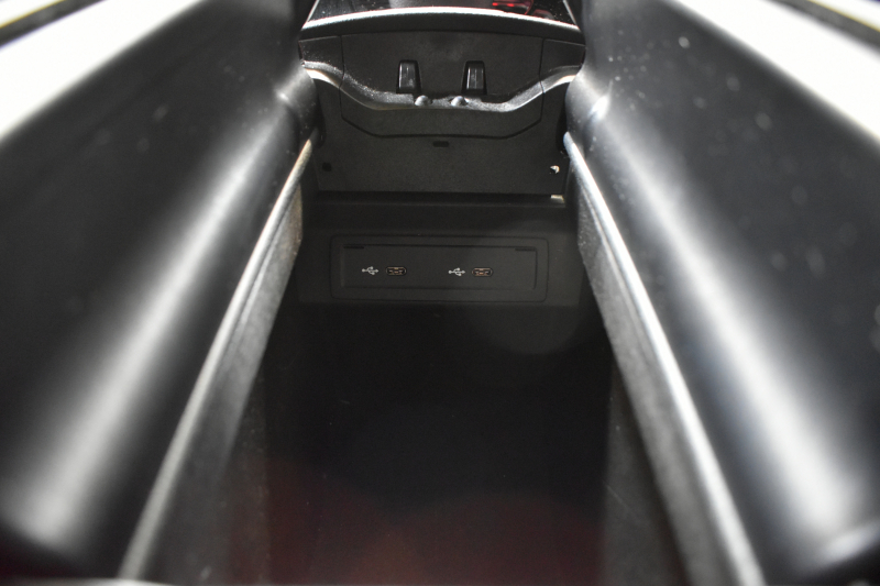 メルセデスベンツ CLAクラス CLA250 4M AMGﾗｲﾝ AMGﾚｻﾞｰｴｸｽｸﾙｰｼﾌﾞ ｱﾄﾞﾊﾞﾝｽﾄﾞ RSP ﾊﾟﾉﾗﾏｻﾝﾙｰﾌ 1ｵｰﾅｰ ﾋｰﾀｰ赤黒革AC C Lﾁｪﾝｼﾞ AMGｴｱﾛ18AW ｷｰGO HUD 対話式ﾅﾋﾞ 360ｶﾒﾗ 2年保証