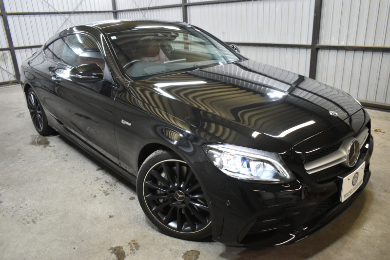 AMG Cクラス C43 4M ｸｰﾍﾟ ﾚｰﾀﾞｰｾｰﾌﾃｨP 後期 390馬力 MEｺﾈｸﾄ 右H ﾊﾟﾉﾗﾏｻﾝﾙｰﾌ ﾋｰﾀｰ赤革 ﾃﾞｨｽﾄﾛ BSM Lﾁｪﾝｼﾞ AMGｴｱﾛ19AW ｷｰGO PTS ﾌｯﾄﾄﾗﾝｸ ﾌﾞﾙﾒｽﾀｰ 液晶ﾒｰﾀｰ 地ﾃﾞｼﾞBｶﾒ 2年保証