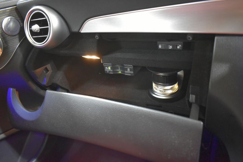 AMG Cクラス C43 4M ｸｰﾍﾟ ﾚｰﾀﾞｰｾｰﾌﾃｨP 後期 390馬力 MEｺﾈｸﾄ 右H ﾊﾟﾉﾗﾏｻﾝﾙｰﾌ ﾋｰﾀｰ赤革 ﾃﾞｨｽﾄﾛ BSM Lﾁｪﾝｼﾞ AMGｴｱﾛ19AW ｷｰGO PTS ﾌｯﾄﾄﾗﾝｸ ﾌﾞﾙﾒｽﾀｰ 液晶ﾒｰﾀｰ 地ﾃﾞｼﾞBｶﾒ 2年保証