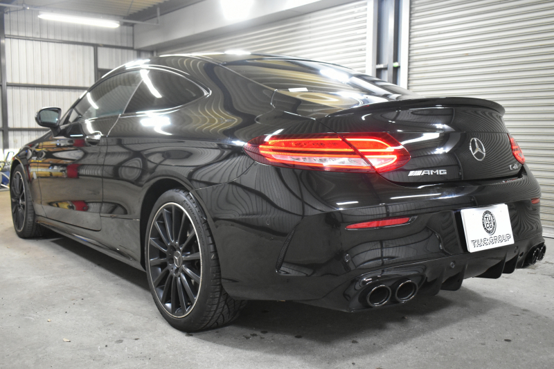 AMG Cクラス C43 4M ｸｰﾍﾟ ﾚｰﾀﾞｰｾｰﾌﾃｨP 後期 390馬力 MEｺﾈｸﾄ 右H ﾊﾟﾉﾗﾏｻﾝﾙｰﾌ ﾋｰﾀｰ赤革 ﾃﾞｨｽﾄﾛ BSM Lﾁｪﾝｼﾞ AMGｴｱﾛ19AW ｷｰGO PTS ﾌｯﾄﾄﾗﾝｸ ﾌﾞﾙﾒｽﾀｰ 液晶ﾒｰﾀｰ 地ﾃﾞｼﾞBｶﾒ 2年保証