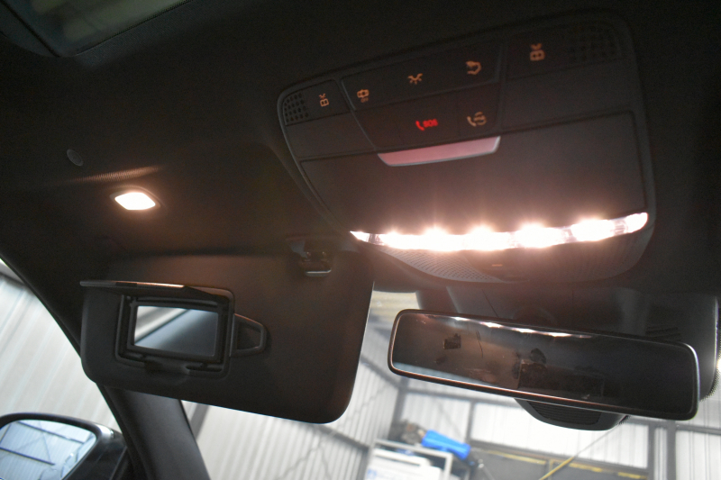 AMG Cクラス C43 4M ｸｰﾍﾟ ﾚｰﾀﾞｰｾｰﾌﾃｨP 後期 390馬力 MEｺﾈｸﾄ 右H ﾊﾟﾉﾗﾏｻﾝﾙｰﾌ ﾋｰﾀｰ赤革 ﾃﾞｨｽﾄﾛ BSM Lﾁｪﾝｼﾞ AMGｴｱﾛ19AW ｷｰGO PTS ﾌｯﾄﾄﾗﾝｸ ﾌﾞﾙﾒｽﾀｰ 液晶ﾒｰﾀｰ 地ﾃﾞｼﾞBｶﾒ 2年保証