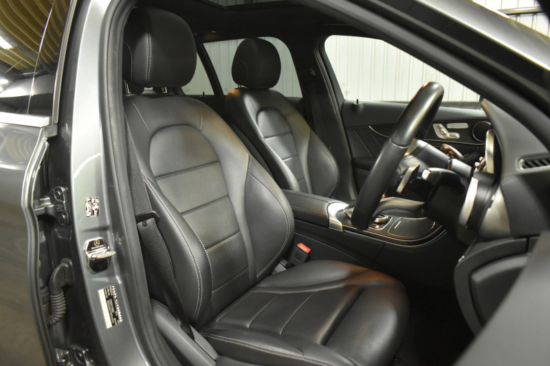 メルセデスベンツ Cクラス C200ﾜｺﾞﾝ AVG AMGﾗｲﾝ ﾊﾟﾉﾗﾏｻﾝﾙｰﾌ ﾚｰﾀﾞｰSP 後期型 ﾐｰｺﾈｸﾄ ﾃﾞｨｽﾄﾛ ﾚｰﾝﾁｪﾝｼﾞｱｼｽﾄ ﾌﾞﾗｲﾝﾄﾞS  ﾋｰﾀｰ黒革 AMGｴｱﾛ18AW ｷｰﾚｽGo PTS 電動Rｹﾞｰﾄ 地ﾃﾞｼﾞBｶﾒﾗ 2年保証