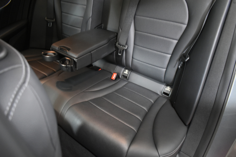 メルセデスベンツ Cクラス C200ﾜｺﾞﾝ AVG AMGﾗｲﾝ ﾊﾟﾉﾗﾏｻﾝﾙｰﾌ ﾚｰﾀﾞｰSP 後期型 ﾐｰｺﾈｸﾄ ﾃﾞｨｽﾄﾛ ﾚｰﾝﾁｪﾝｼﾞｱｼｽﾄ ﾌﾞﾗｲﾝﾄﾞS  ﾋｰﾀｰ黒革 AMGｴｱﾛ18AW ｷｰﾚｽGo PTS 電動Rｹﾞｰﾄ 地ﾃﾞｼﾞBｶﾒﾗ 2年保証