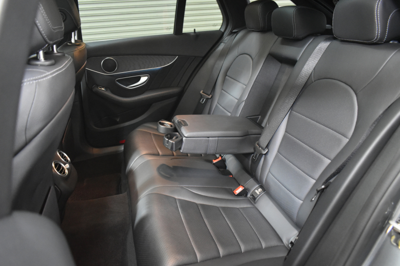 メルセデスベンツ Cクラス C200ﾜｺﾞﾝ AVG AMGﾗｲﾝ ﾊﾟﾉﾗﾏｻﾝﾙｰﾌ ﾚｰﾀﾞｰSP 後期型 ﾐｰｺﾈｸﾄ ﾃﾞｨｽﾄﾛ ﾚｰﾝﾁｪﾝｼﾞｱｼｽﾄ ﾌﾞﾗｲﾝﾄﾞS  ﾋｰﾀｰ黒革 AMGｴｱﾛ18AW ｷｰﾚｽGo PTS 電動Rｹﾞｰﾄ 地ﾃﾞｼﾞBｶﾒﾗ 2年保証