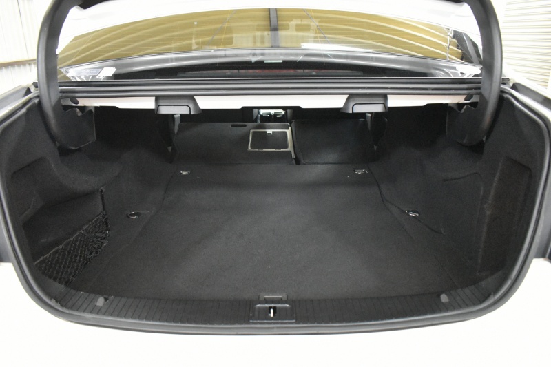 メルセデスベンツ Eクラス E220 ﾌﾞﾙｰﾃｯｸ AVG AMGｽﾎﾟｰﾂ ﾚｰﾀﾞｰSP 最終型 ﾃﾞｨｰｾﾞﾙ  ﾋｰﾀｰ半革 ﾃﾞｨｽﾄﾛ BSM Lｷｰﾌﾟ AMGｴｱﾛ18AW ｷｰﾚｽGO PTS LEDﾍｯﾄﾞ 地ﾃﾞｼﾞﾊﾞｯｸｶﾒﾗ 2年保証