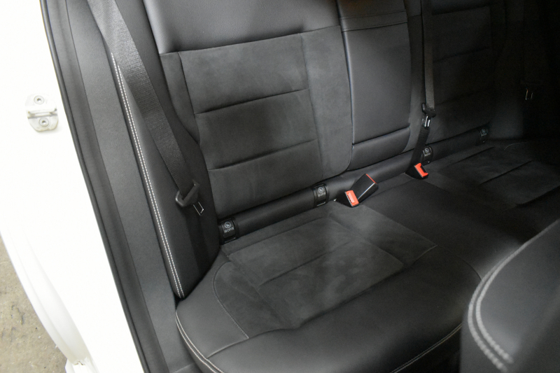 メルセデスベンツ Eクラス E220 ﾌﾞﾙｰﾃｯｸ AVG AMGｽﾎﾟｰﾂ ﾚｰﾀﾞｰSP 最終型 ﾃﾞｨｰｾﾞﾙ  ﾋｰﾀｰ半革 ﾃﾞｨｽﾄﾛ BSM Lｷｰﾌﾟ AMGｴｱﾛ18AW ｷｰﾚｽGO PTS LEDﾍｯﾄﾞ 地ﾃﾞｼﾞﾊﾞｯｸｶﾒﾗ 2年保証