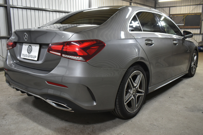 メルセデスベンツ Aクラス A180ｾﾀﾞﾝ ｽﾀｲﾙ AMGﾗｲﾝ AMGﾚｻﾞｰｴｸｽｸﾙｰｼﾌﾞ ｱﾄﾞﾊﾞﾝｽﾄﾞP ﾚｰﾀﾞｰSP 1ｵｰﾅｰ ﾊﾟﾉﾗﾏｻﾝR ﾋｰﾀｰ赤黒革 ﾃﾞｨｽﾄﾛ BSM Lﾁｪﾝｼﾞ AMGｴｱﾛ18AW ｷｰﾚｽGO PTS  HUD 対話式ﾅﾋﾞ 360ｶﾒﾗ 2年保証