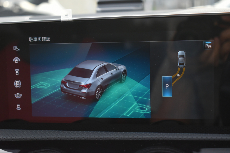 メルセデスベンツ Aクラス A180ｾﾀﾞﾝ ｽﾀｲﾙ AMGﾗｲﾝ AMGﾚｻﾞｰｴｸｽｸﾙｰｼﾌﾞ ｱﾄﾞﾊﾞﾝｽﾄﾞP ﾚｰﾀﾞｰSP 1ｵｰﾅｰ ﾊﾟﾉﾗﾏｻﾝR ﾋｰﾀｰ赤黒革 ﾃﾞｨｽﾄﾛ BSM Lﾁｪﾝｼﾞ AMGｴｱﾛ18AW ｷｰﾚｽGO PTS  HUD 対話式ﾅﾋﾞ 360ｶﾒﾗ 2年保証