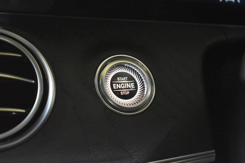 メルセデスベンツ Eクラス E220dﾜｺﾞﾝ ｽﾎﾟｰﾂ ｴｸｽｸﾙｰｼﾌﾞP AMGﾗｲﾝｲﾝﾃﾘｱP ﾚｰﾀﾞｰｾｰﾌﾃｨP 後期型 ﾊﾟﾉﾗﾏｻﾝﾙｰﾌ 全席ﾋｰﾀｰ黒革 ﾌﾞﾙﾒｽﾀｰ HUD ﾃﾞｨｽﾄﾛ BSM Lﾁｪﾝｼﾞ AMGｴｱﾛ19AW MBUXﾅﾋﾞTV 360ｶﾒﾗ ｷｰﾚｽｺﾞｰ  ﾏﾙﾁｶﾗｰｱﾝﾋﾞｴﾝﾄ 2年保証