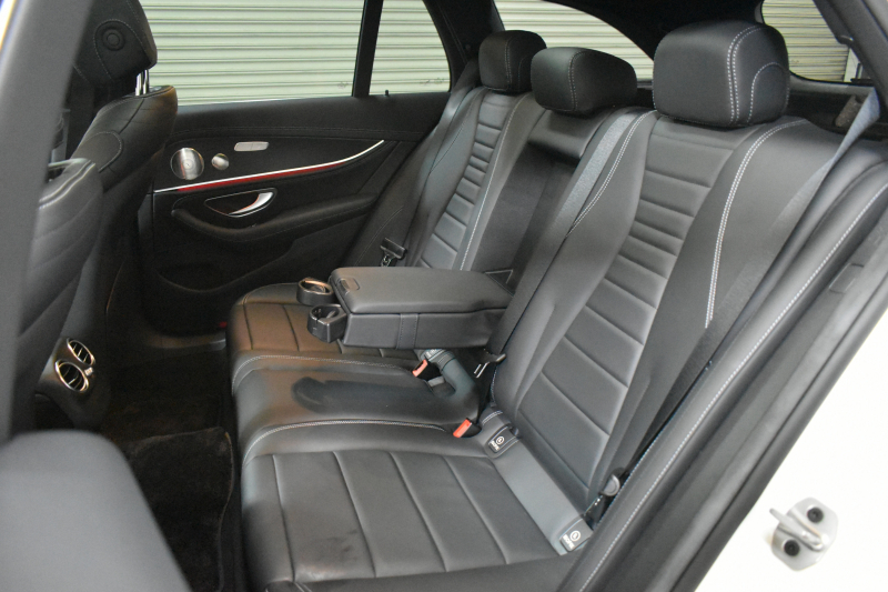 メルセデスベンツ Eクラス E220dﾜｺﾞﾝ ｽﾎﾟｰﾂ ｴｸｽｸﾙｰｼﾌﾞP AMGﾗｲﾝｲﾝﾃﾘｱP ﾚｰﾀﾞｰｾｰﾌﾃｨP 後期型 ﾊﾟﾉﾗﾏｻﾝﾙｰﾌ 全席ﾋｰﾀｰ黒革 ﾌﾞﾙﾒｽﾀｰ HUD ﾃﾞｨｽﾄﾛ BSM Lﾁｪﾝｼﾞ AMGｴｱﾛ19AW MBUXﾅﾋﾞTV 360ｶﾒﾗ ｷｰﾚｽｺﾞｰ  ﾏﾙﾁｶﾗｰｱﾝﾋﾞｴﾝﾄ 2年保証