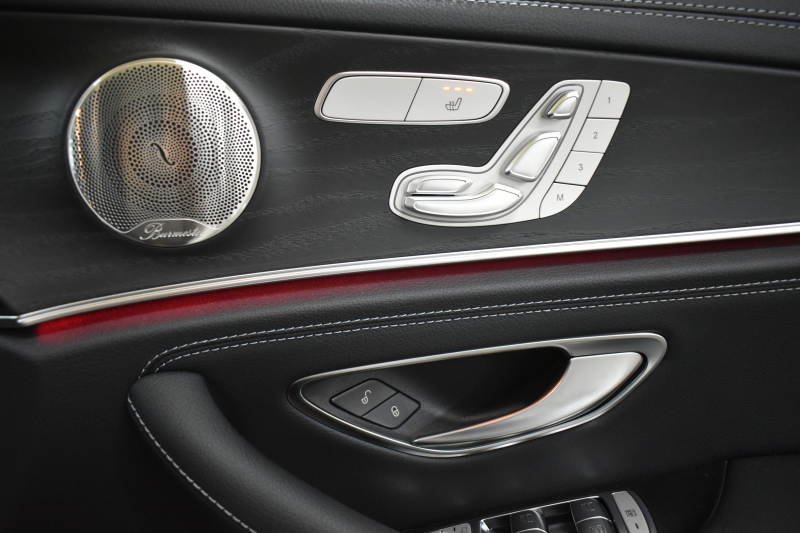 メルセデスベンツ Eクラス E220dﾜｺﾞﾝ ｽﾎﾟｰﾂ ｴｸｽｸﾙｰｼﾌﾞP AMGﾗｲﾝｲﾝﾃﾘｱP ﾚｰﾀﾞｰｾｰﾌﾃｨP 後期型 ﾊﾟﾉﾗﾏｻﾝﾙｰﾌ 全席ﾋｰﾀｰ黒革 ﾌﾞﾙﾒｽﾀｰ HUD ﾃﾞｨｽﾄﾛ BSM Lﾁｪﾝｼﾞ AMGｴｱﾛ19AW MBUXﾅﾋﾞTV 360ｶﾒﾗ ｷｰﾚｽｺﾞｰ  ﾏﾙﾁｶﾗｰｱﾝﾋﾞｴﾝﾄ 2年保証