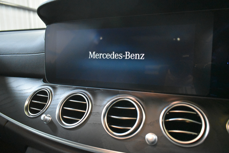 メルセデスベンツ Eクラス E220dﾜｺﾞﾝ ｽﾎﾟｰﾂ ｴｸｽｸﾙｰｼﾌﾞP AMGﾗｲﾝｲﾝﾃﾘｱP ﾚｰﾀﾞｰｾｰﾌﾃｨP 後期型 ﾊﾟﾉﾗﾏｻﾝﾙｰﾌ 全席ﾋｰﾀｰ黒革 ﾌﾞﾙﾒｽﾀｰ HUD ﾃﾞｨｽﾄﾛ BSM Lﾁｪﾝｼﾞ AMGｴｱﾛ19AW MBUXﾅﾋﾞTV 360ｶﾒﾗ ｷｰﾚｽｺﾞｰ  ﾏﾙﾁｶﾗｰｱﾝﾋﾞｴﾝﾄ 2年保証