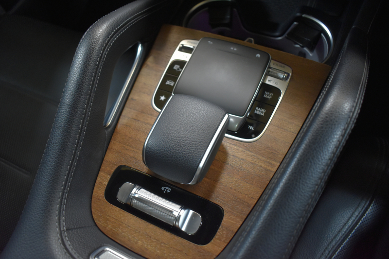 メルセデスベンツ GLE GLE450 4ﾏﾁｯｸ ｽﾎﾟｰﾂ ﾚｻﾞｰｴｸｽｸﾙｰｼﾌﾞ ﾚｰﾀﾞｰｾｰﾌﾃｨP 新型GLE 3.0ﾘｯﾀｰ367馬力 MEｺﾈｸﾄ 9速AT ﾊﾟﾉﾗﾏｻﾝﾙｰﾌ ﾋｰﾀｰ&ｸｰﾗｰ黒革 ﾃﾞｨｽﾄﾛ BSM Lﾁｪﾝｼﾞ AMGｴｱﾛ20AW ｷｰﾚｽGO ﾊﾟｰｸﾄﾛ HUD ﾌｯﾄｹﾞｰﾄ ﾌﾞﾙﾒｽﾀｰS MBUXﾅﾋﾞTV 360ｶﾒﾗ 2年保証