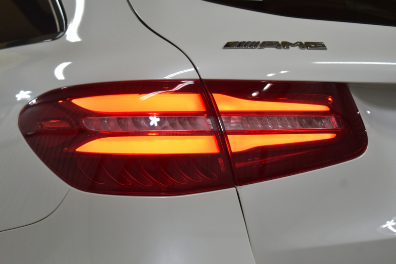 AMG GLC GLC43 4MATIC ﾚｻﾞｰｴｸｽｸﾙｰｼﾌﾞP ﾚｰﾀﾞｰｾｰﾌﾃｨP V6ﾂｲﾝﾀｰﾎﾞ/367馬力 ﾊﾟﾉﾗﾏｻﾝﾙｰﾌ 黒革 ﾌﾞﾙﾒｽﾀｰ HUD ﾃﾞｨｽﾄﾛﾆｯｸ ﾌﾞﾗｲﾝﾄﾞS ﾚｰﾝｷｰﾌﾟ ｴｱﾛ20AW ｻｲﾄﾞﾗﾝﾆﾝｸﾞﾎﾞｰﾄﾞ  HDDﾅﾋﾞTV 360ｶﾒﾗ ﾌｯﾄｹﾞｰﾄ 2年保証