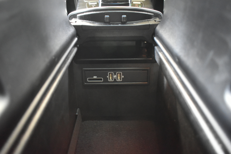 AMG GLC GLC43 4MATIC ﾚｻﾞｰｴｸｽｸﾙｰｼﾌﾞP ﾚｰﾀﾞｰｾｰﾌﾃｨP V6ﾂｲﾝﾀｰﾎﾞ/367馬力 ﾊﾟﾉﾗﾏｻﾝﾙｰﾌ 黒革 ﾌﾞﾙﾒｽﾀｰ HUD ﾃﾞｨｽﾄﾛﾆｯｸ ﾌﾞﾗｲﾝﾄﾞS ﾚｰﾝｷｰﾌﾟ ｴｱﾛ20AW ｻｲﾄﾞﾗﾝﾆﾝｸﾞﾎﾞｰﾄﾞ  HDDﾅﾋﾞTV 360ｶﾒﾗ ﾌｯﾄｹﾞｰﾄ 2年保証