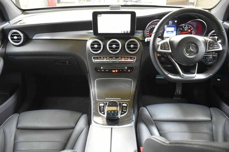 AMG GLC GLC43ｸｰﾍﾟ 4MATIC ﾚｻﾞｰｴｸｽｸﾙｰｼﾌﾞP ﾚｰﾀﾞｰｾｰﾌﾃｨP ｻﾝﾙｰﾌ 黒革 ﾌﾞﾙﾒｽﾀｰ HUD ﾃﾞｨｽﾄﾛﾆｯｸ ﾌﾞﾗｲﾝﾄﾞS ﾚｰﾝｷｰﾌﾟ ｴｱﾛ20AW ｻｲﾄﾞﾗﾝﾆﾝｸﾞﾎﾞｰﾄﾞ  HDDﾅﾋﾞTV 360ｶﾒﾗ ﾌｯﾄｹﾞｰﾄ 2年保証