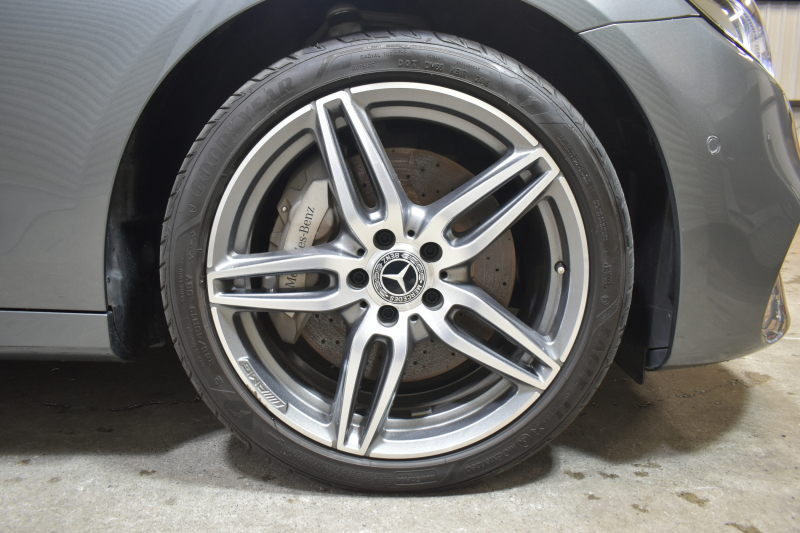 メルセデスベンツ Eクラス E350e AVG ｽﾎﾟｰﾂ ｴｸｽｸﾙｰｼﾌﾞP ﾚｰﾀﾞｰｾｰﾌﾃｨP PHV ﾊﾟﾉﾗﾏｻﾝﾙｰﾌ 全席ﾋｰﾀｰ黒革 ﾃﾞｨｽﾄﾛ ﾚｰﾝﾁｪﾝｼﾞ ﾌﾞﾗｲﾝﾄﾞｽﾎﾟｯﾄ AMGｴｱﾛ19AW ｷｰGO PTS ﾌｯﾄｹﾞｰﾄ ﾌﾞﾙﾒｽﾀｰ 地デジ360ｶﾒ 2年保証