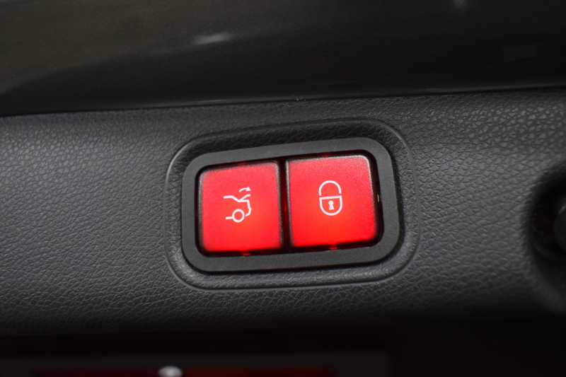 メルセデスベンツ Eクラス E350e AVG ｽﾎﾟｰﾂ ｴｸｽｸﾙｰｼﾌﾞP ﾚｰﾀﾞｰｾｰﾌﾃｨP PHV ﾊﾟﾉﾗﾏｻﾝﾙｰﾌ 全席ﾋｰﾀｰ黒革 ﾃﾞｨｽﾄﾛ ﾚｰﾝﾁｪﾝｼﾞ ﾌﾞﾗｲﾝﾄﾞｽﾎﾟｯﾄ AMGｴｱﾛ19AW ｷｰGO PTS ﾌｯﾄｹﾞｰﾄ ﾌﾞﾙﾒｽﾀｰ 地デジ360ｶﾒ 2年保証