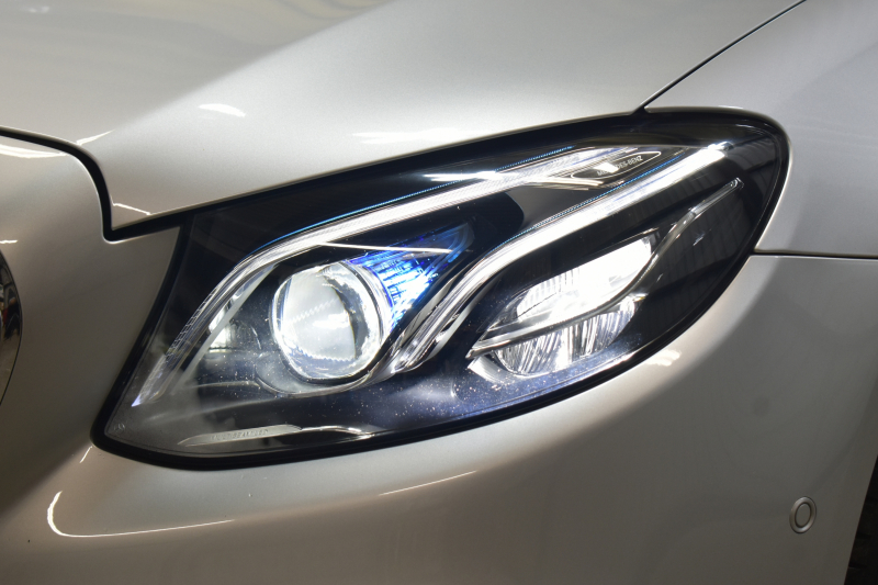 メルセデスベンツ Eクラス E250 AVG ｽﾎﾟｰﾂ ﾚｻﾞｰPKG ﾚｰﾀﾞｰSP MEｺﾈｸﾄ 全席ﾋｰﾀｰ黒革 ﾃﾞｨｽﾄﾛ Lﾁｪﾝｼﾞ AMGｴｱﾛ19AW ｷｰGO ﾌｯﾄｹﾞｰﾄ ﾌﾞﾙﾒｽﾀｰ 地ﾃﾞｼﾞ360ｶﾒﾗ 2年保証