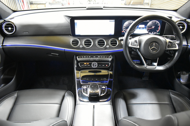 メルセデスベンツ Eクラス E250 AVG ｽﾎﾟｰﾂ ﾚｻﾞｰPKG ﾚｰﾀﾞｰSP MEｺﾈｸﾄ 全席ﾋｰﾀｰ黒革 ﾃﾞｨｽﾄﾛ Lﾁｪﾝｼﾞ AMGｴｱﾛ19AW ｷｰGO ﾌｯﾄｹﾞｰﾄ ﾌﾞﾙﾒｽﾀｰ 地ﾃﾞｼﾞ360ｶﾒﾗ 2年保証