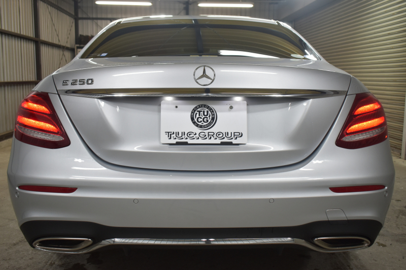 メルセデスベンツ Eクラス E250 AVG ｽﾎﾟｰﾂ ﾚｻﾞｰPKG ﾚｰﾀﾞｰSP MEｺﾈｸﾄ 全席ﾋｰﾀｰ黒革 ﾃﾞｨｽﾄﾛ Lﾁｪﾝｼﾞ AMGｴｱﾛ19AW ｷｰGO ﾌｯﾄｹﾞｰﾄ ﾌﾞﾙﾒｽﾀｰ 地ﾃﾞｼﾞ360ｶﾒﾗ 2年保証