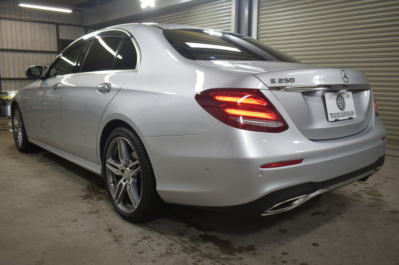 メルセデスベンツ Eクラス E250 AVG ｽﾎﾟｰﾂ ﾚｻﾞｰPKG ﾚｰﾀﾞｰSP MEｺﾈｸﾄ 全席ﾋｰﾀｰ黒革 ﾃﾞｨｽﾄﾛ Lﾁｪﾝｼﾞ AMGｴｱﾛ19AW ｷｰGO ﾌｯﾄｹﾞｰﾄ ﾌﾞﾙﾒｽﾀｰ 地ﾃﾞｼﾞ360ｶﾒﾗ 2年保証