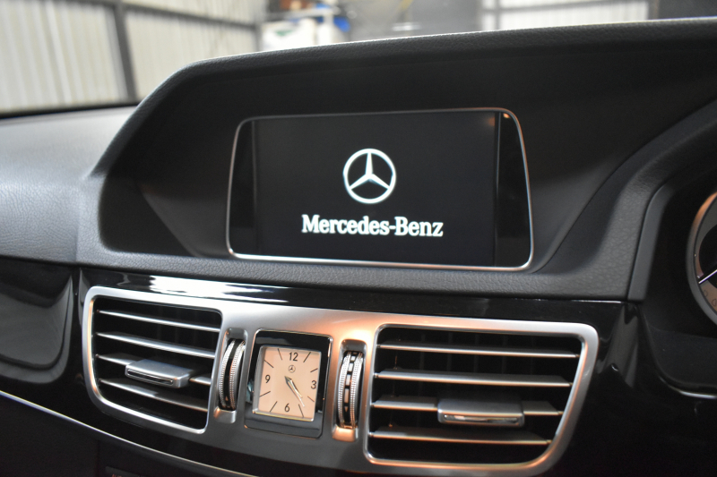 メルセデスベンツ Eクラス E250ﾜｺﾞﾝ AVG AMGｽﾎﾟｰﾂP ﾚｰﾀﾞｰｾｰﾌﾃｨP 後期 ﾊｰﾌﾚｻﾞｰ AMGｴｱﾛ18AW ﾃﾞｨｽﾄﾛﾆｯｸ ﾌﾞﾗｲﾝﾄﾞｽﾎﾟｯﾄ ﾚｰﾝｷｰﾌﾟ 純正HDDﾅﾋﾞTV  Bｶﾒﾗ ｷｰﾚｽGO ﾊﾟｰｸﾄﾛﾆｯｸ ｵｰﾄﾃｰﾙｹﾞｰﾄ LEDﾍｯﾄﾞﾗｲﾄ 2年保証