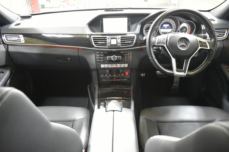 メルセデスベンツ Eクラス E250ﾜｺﾞﾝ AVG AMGｽﾎﾟｰﾂP ﾚｰﾀﾞｰｾｰﾌﾃｨP 後期 ﾊｰﾌﾚｻﾞｰ AMGｴｱﾛ18AW ﾃﾞｨｽﾄﾛﾆｯｸ ﾌﾞﾗｲﾝﾄﾞｽﾎﾟｯﾄ ﾚｰﾝｷｰﾌﾟ 純正HDDﾅﾋﾞTV  Bｶﾒﾗ ｷｰﾚｽGO ﾊﾟｰｸﾄﾛﾆｯｸ ｵｰﾄﾃｰﾙｹﾞｰﾄ LEDﾍｯﾄﾞﾗｲﾄ 2年保証