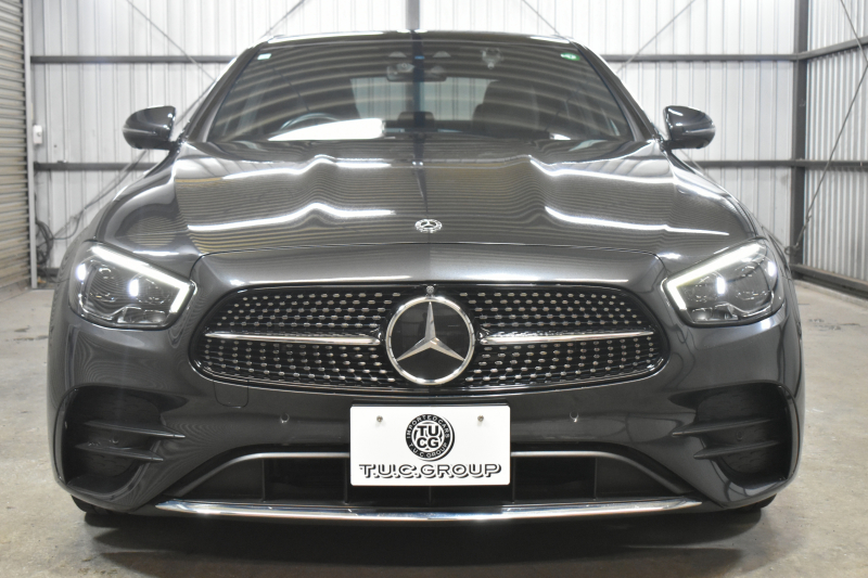 メルセデスベンツ Eクラス E200 ｽﾎﾟｰﾂ ｴｸｽｸﾙｰｼﾌﾞAMGﾗｲﾝｲﾝﾃﾘｱP ﾚｰﾀﾞｰｾｰﾌﾃｨP 後期型 ﾊﾟﾉﾗﾏｻﾝﾙｰﾌ ﾌﾞﾙﾒS MEｺﾈｸﾄ 全席ﾋｰﾀｰ黒革 ﾃﾞｨｽﾄﾛ BSM Lﾁｪﾝｼﾞ AMGｴｱﾛ19AW ｷｰﾚｽGO ﾊﾟｰｸﾄﾛ HUD  ﾏﾙﾁｶﾗｰｱﾝﾋﾞｴﾝﾄ 対話式ﾅﾋﾞ 360ｶﾒﾗ 2年保証