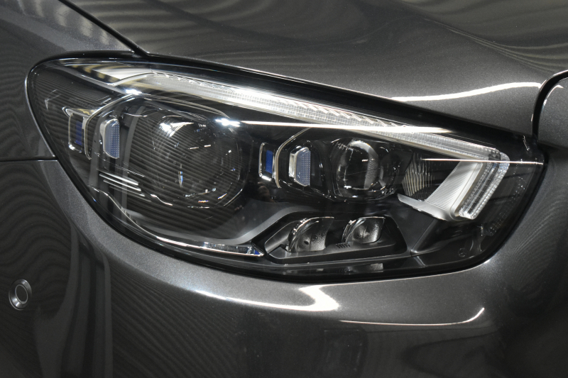 メルセデスベンツ Eクラス E200 ｽﾎﾟｰﾂ ｴｸｽｸﾙｰｼﾌﾞAMGﾗｲﾝｲﾝﾃﾘｱP ﾚｰﾀﾞｰｾｰﾌﾃｨP 後期型 ﾊﾟﾉﾗﾏｻﾝﾙｰﾌ ﾌﾞﾙﾒS MEｺﾈｸﾄ 全席ﾋｰﾀｰ黒革 ﾃﾞｨｽﾄﾛ BSM Lﾁｪﾝｼﾞ AMGｴｱﾛ19AW ｷｰﾚｽGO ﾊﾟｰｸﾄﾛ HUD  ﾏﾙﾁｶﾗｰｱﾝﾋﾞｴﾝﾄ 対話式ﾅﾋﾞ 360ｶﾒﾗ 2年保証