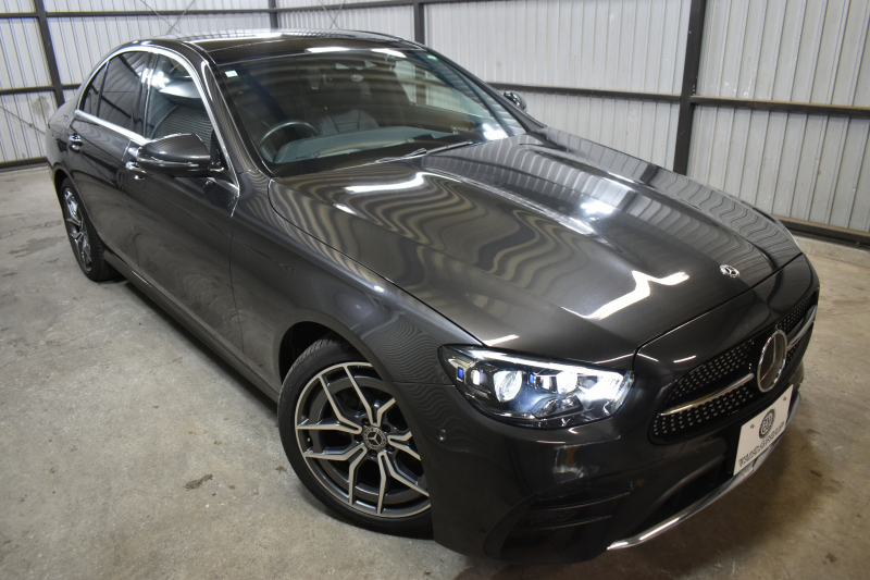 メルセデスベンツ Eクラス E200 ｽﾎﾟｰﾂ ｴｸｽｸﾙｰｼﾌﾞAMGﾗｲﾝｲﾝﾃﾘｱP ﾚｰﾀﾞｰｾｰﾌﾃｨP 後期型 ﾊﾟﾉﾗﾏｻﾝﾙｰﾌ ﾌﾞﾙﾒS MEｺﾈｸﾄ 全席ﾋｰﾀｰ黒革 ﾃﾞｨｽﾄﾛ BSM Lﾁｪﾝｼﾞ AMGｴｱﾛ19AW ｷｰﾚｽGO ﾊﾟｰｸﾄﾛ HUD  ﾏﾙﾁｶﾗｰｱﾝﾋﾞｴﾝﾄ 対話式ﾅﾋﾞ 360ｶﾒﾗ 2年保証